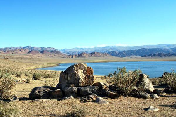 Shaazgai Lake